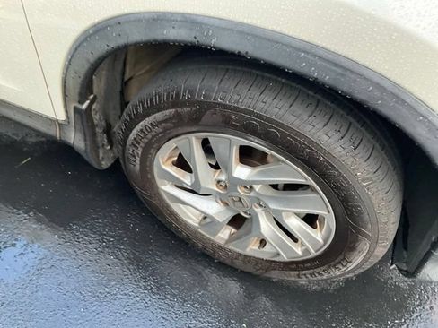 Used 2015 Honda CR-V EX-L image 2