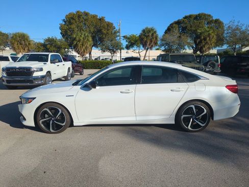 Used 2022 Honda Accord Sport image 9
