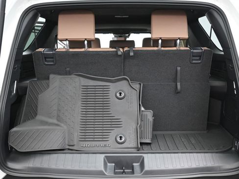 Used 2025 Toyota 4Runner Limited image 36