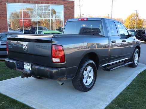 Used 2017 RAM 1500 Express image 31