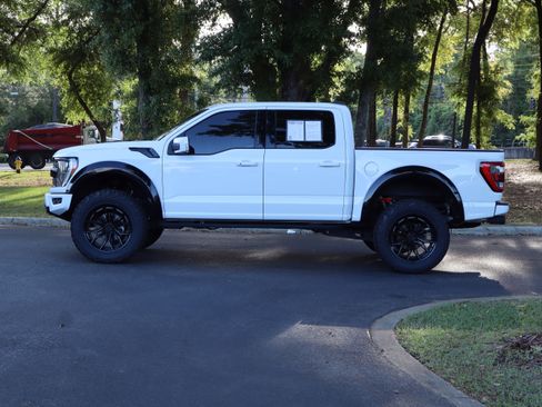 Used 2022 Ford F150 Raptor w/ Equipment Group 801A High AWD/4WD image 6