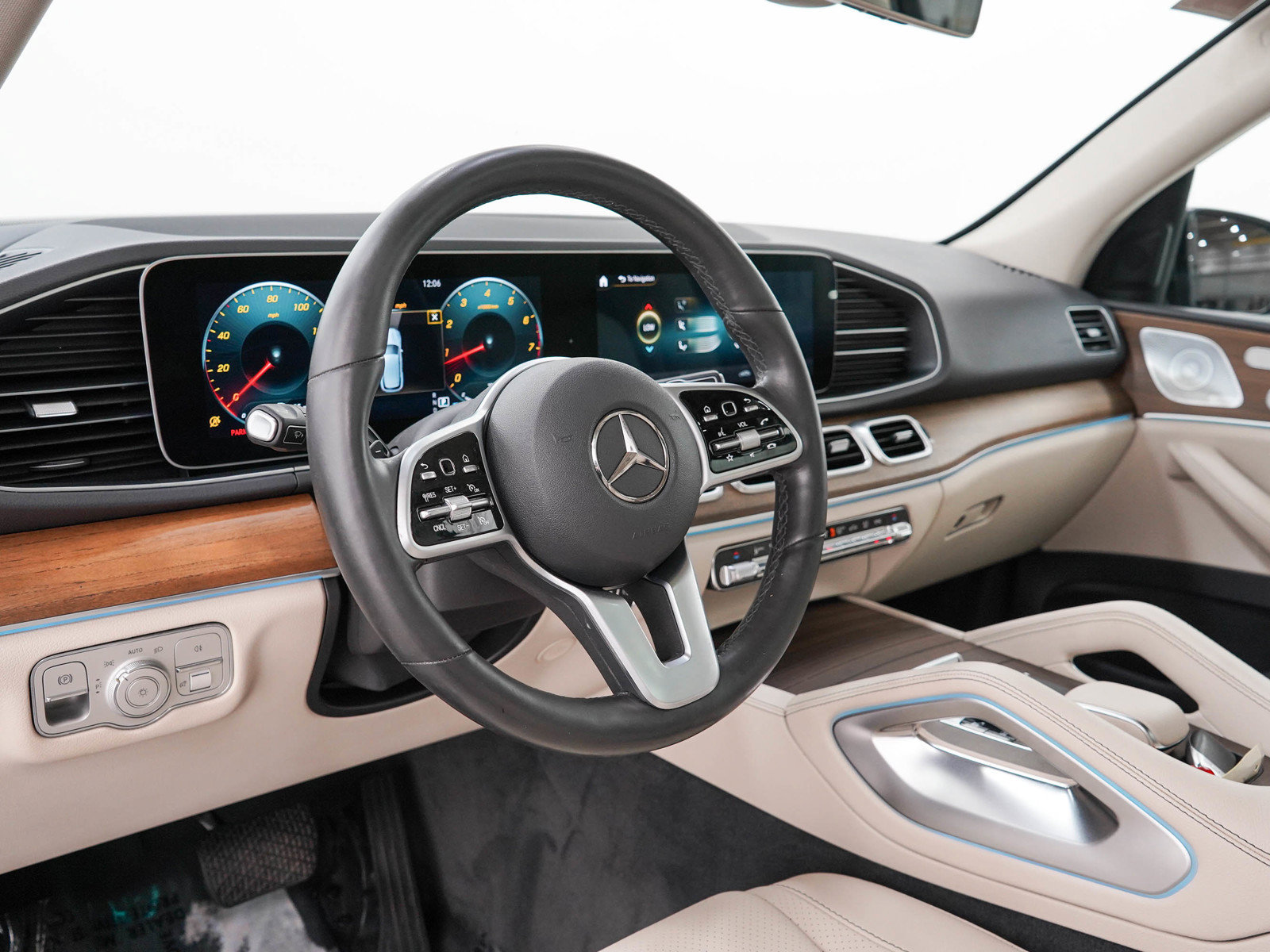Used 2020 Mercedes-Benz GLE 350 4MATIC image 25