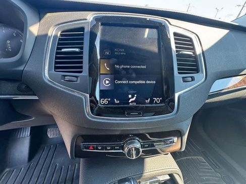 Used 2019 Volvo XC90 T6 Momentum w/ Protection Package Premier AWD/4WD image 22