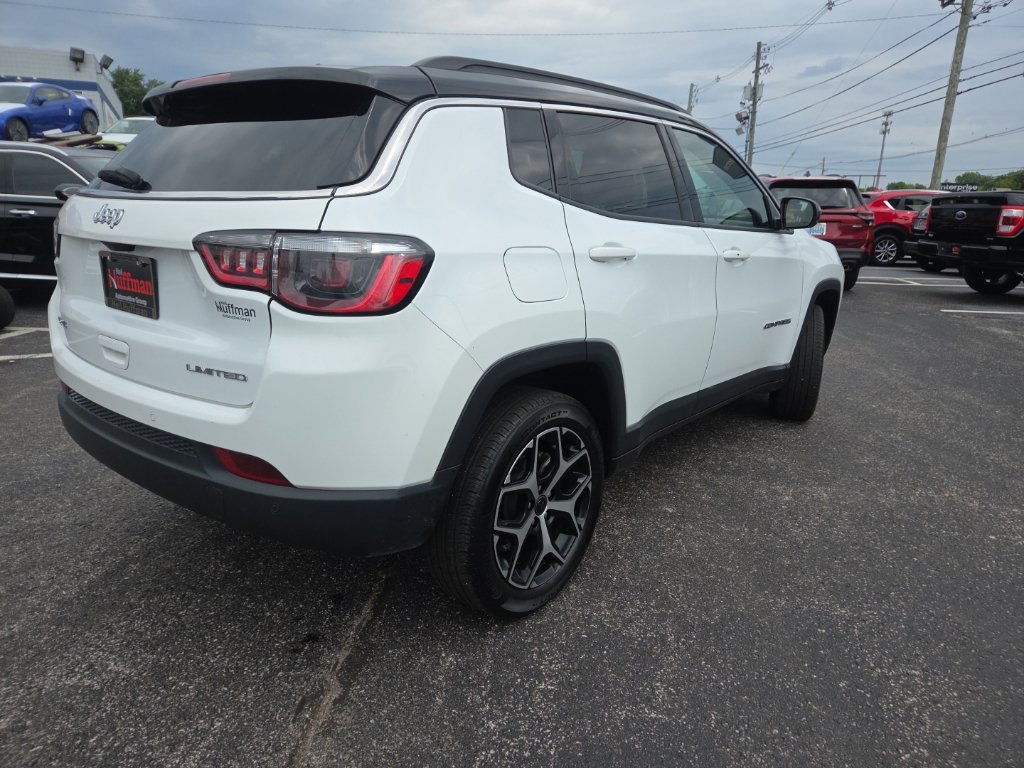 Used 2025 Jeep Compass Limited AWD/4WD image 6