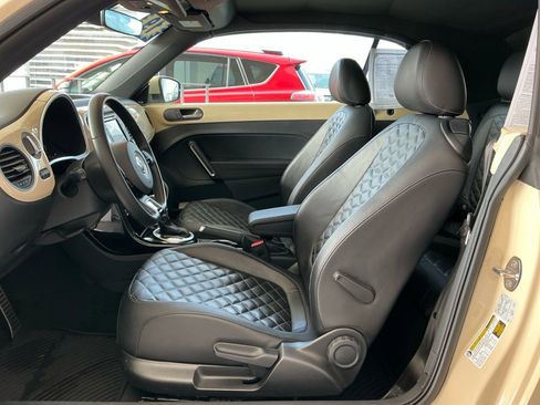 Used 2019 Volkswagen Beetle 2.0T S image 33