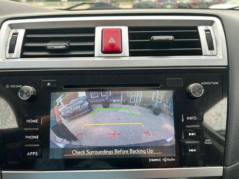 Used 2017 Subaru Outback 2.5i Premium AWD/4WD image 14