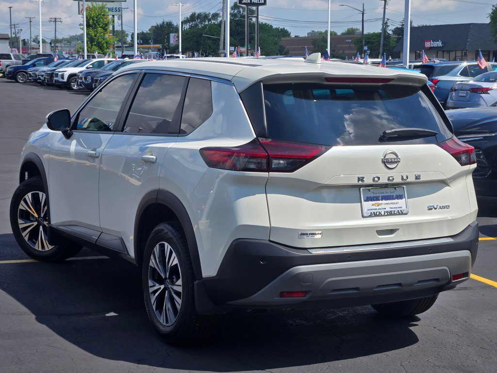 Used 2023 Nissan Rogue SV AWD/4WD image 14
