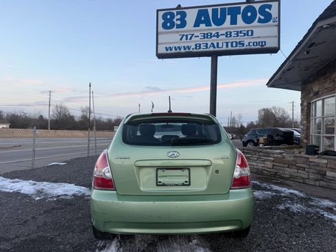 Used 2009 Hyundai Accent SE w/ Premium Equipment Pkg 4 image 5