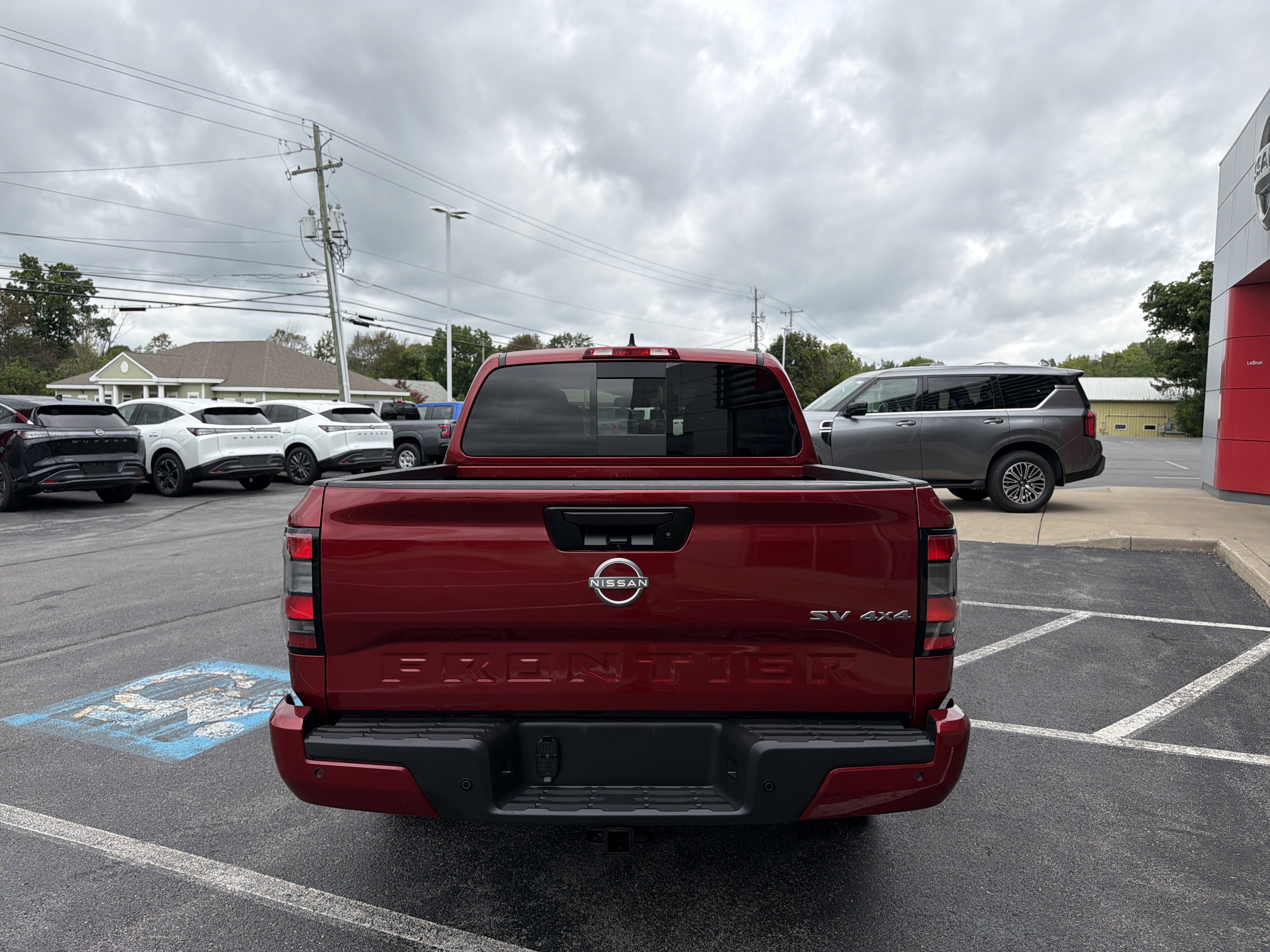 Used 2024 Nissan Frontier SV w/ SV Convenience Package AWD/4WD image 6