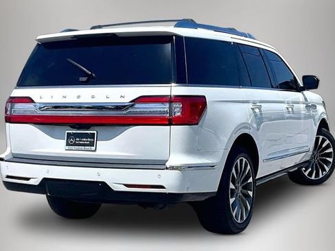 Used 2021 Lincoln Navigator Reserve w/ Luxury Package AWD/4WD image 4
