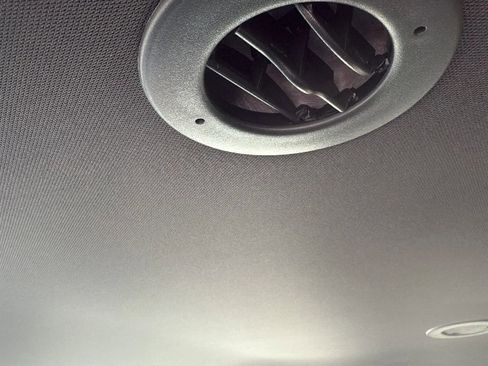 Used 2025 Buick Enclave Preferred FWD image 15