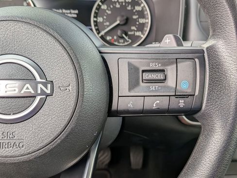 Used 2024 Nissan Rogue SV image 20