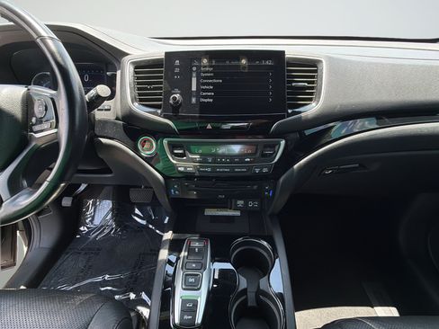Used 2020 Honda Pilot Black Edition image 21