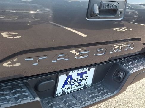 Used 2020 Toyota Tacoma SR image 29