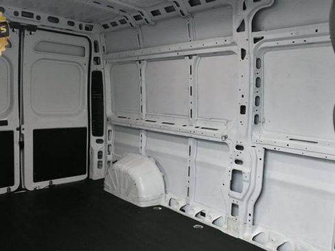 Used 2023 RAM ProMaster 2500 FWD image 11