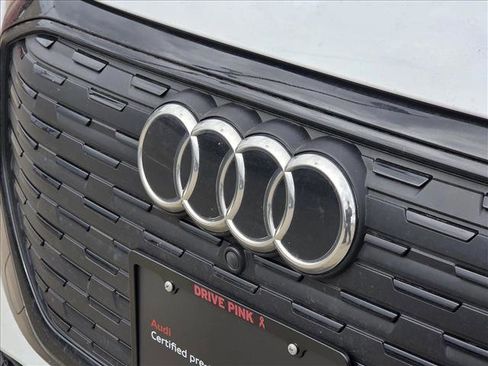Certified 2024 Audi Q4 e-tron Prestige image 7