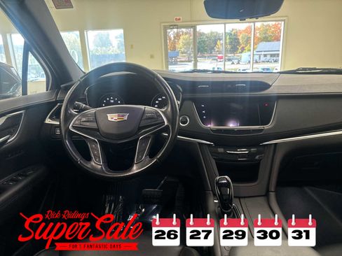 Used 2020 Cadillac XT5 Premium Luxury image 21