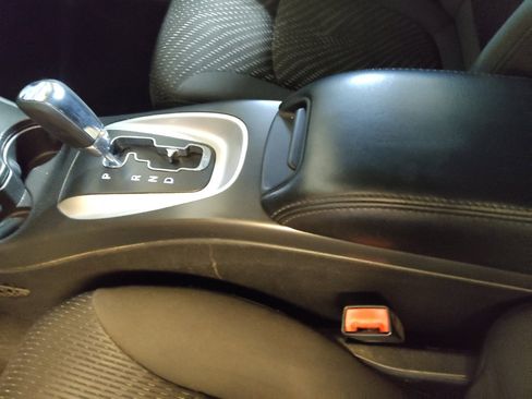 Used 2018 Dodge Journey SE w/ Connectivity Group FWD image 26