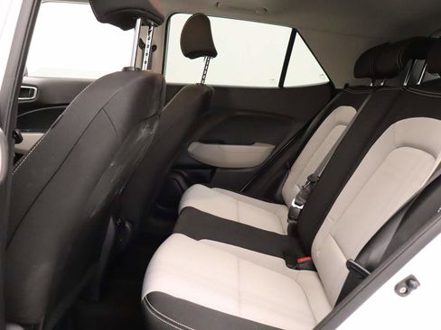 Used 2026 Hyundai Venue SEL FWD image 16