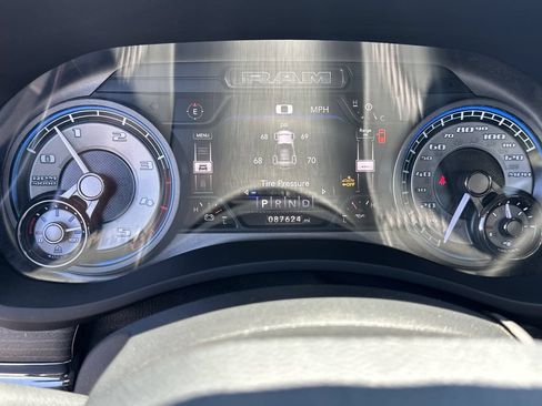 Used 2022 RAM 2500 Limited AWD/4WD image 28