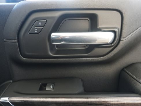 Used 2021 Chevrolet Silverado 2500 LTZ image 21