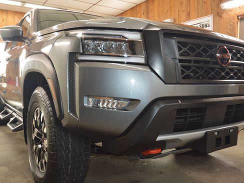 Used 2024 Nissan Frontier PRO-4X w/ Pro Convenience Package image 3