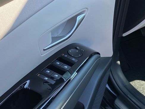 New 2026 Hyundai Tucson Limited image 12