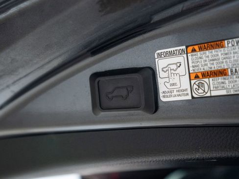 Used 2016 Toyota RAV4 Limited w/ Advanced Technology Package AWD/4WD image 38