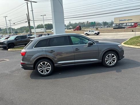 Used 2025 Audi Q7 3.0T Premium Plus AWD/4WD image 6