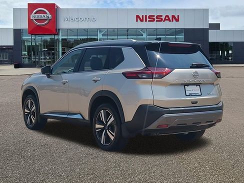 Used 2023 Nissan Rogue SL AWD/4WD image 5