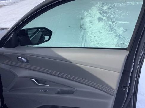 Certified 2024 Hyundai Elantra SEL w/ Convenience Package image 23