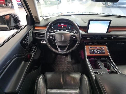 Used 2020 Lincoln Aviator Reserve w/ Equipment Group 202A AWD/4WD image 16