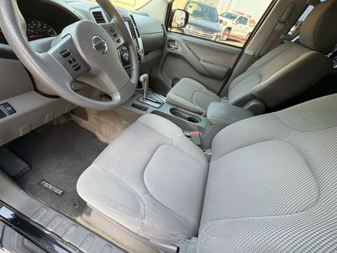 Used 2012 Nissan Frontier SV w/ SV Premium Utility Pkg RWD image 11