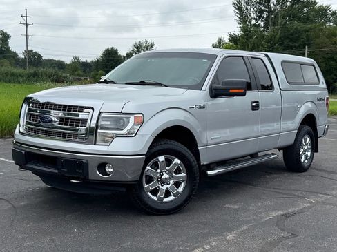 Used 2017 Ford F150 XLT RWD image 2