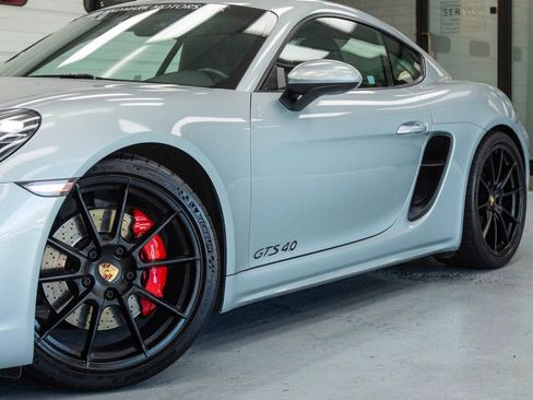 Used 2021 Porsche 718 Cayman GTS RWD image 12
