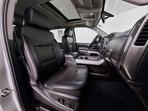 Used 2019 Chevrolet Silverado 2500 LTZ w/ LTZ Plus Package image 28