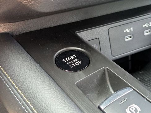 New 2025 Nissan Kicks SV w/ SV Premium Package image 20