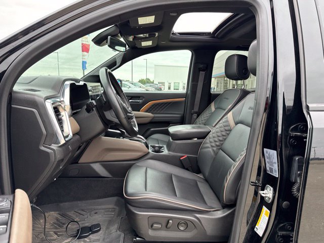 Used 2024 GMC Canyon Denali AWD/4WD image 19