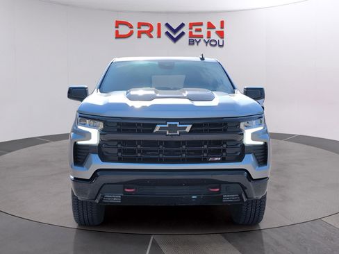 Used 2025 Chevrolet Silverado 1500 LT Trail Boss w/ Convenience Package II image 8