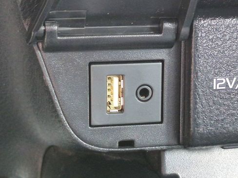 Used 2019 Toyota Camry LE FWD image 20