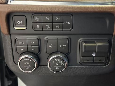 New 2026 Chevrolet Tahoe High Country AWD/4WD image 29