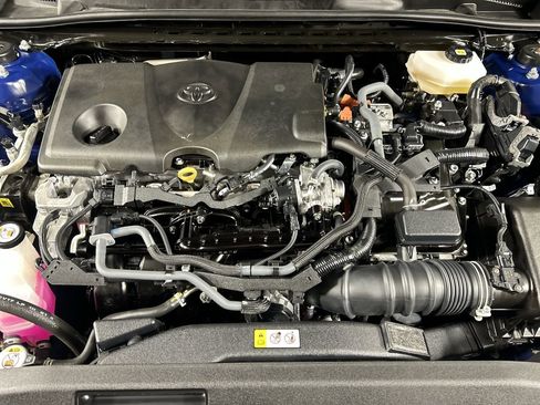 Used 2025 Toyota Camry LE image 10