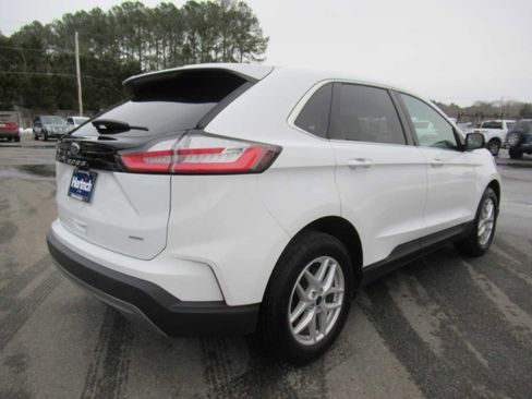 Used 2022 Ford Edge SEL w/ Convenience Package image 5