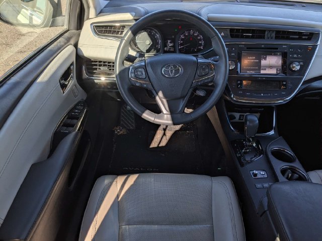 Used 2016 Toyota Avalon Limited w/ Toyota Safety Sense Package FWD image 14