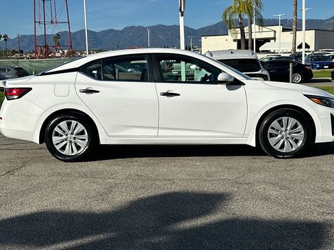 Used 2025 Nissan Sentra S image 3