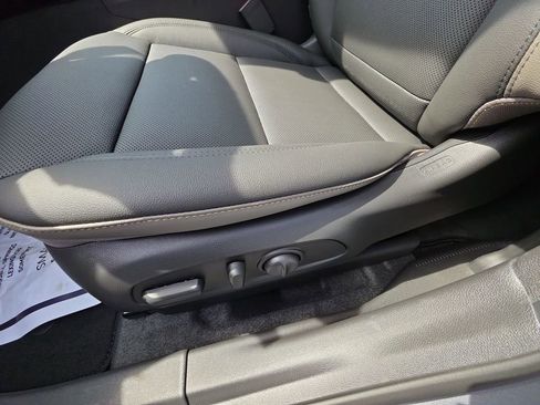 New 2026 Chevrolet Trax ACTIV w/ Driver Confidence Package FWD image 12