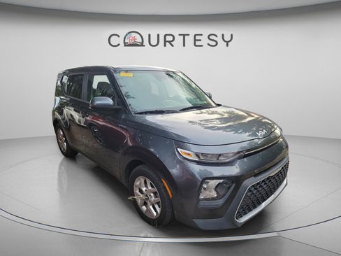 Used 2022 Kia Soul LX w/ Technology Package FWD image 22