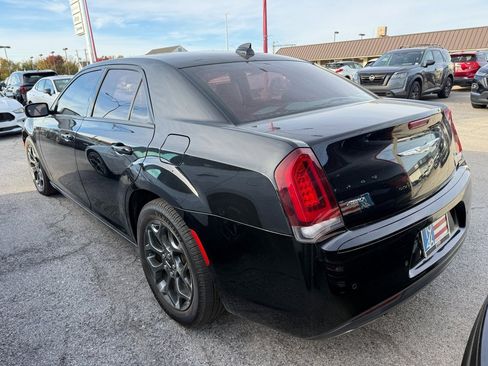 Used 2017 Chrysler 300 S w/ 300S Premium Group image 15