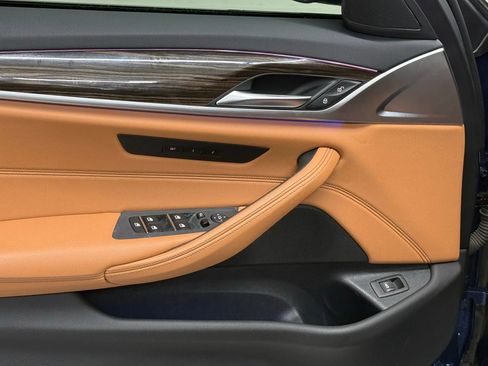 Used 2022 BMW 530i w/ M Sport Package image 20