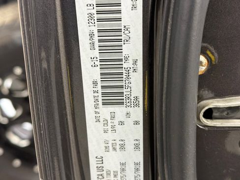 Used 2015 RAM 3500 Laramie image 26